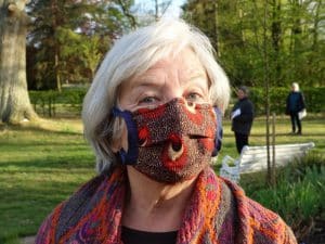 LeNa-Mitglied mit Maske