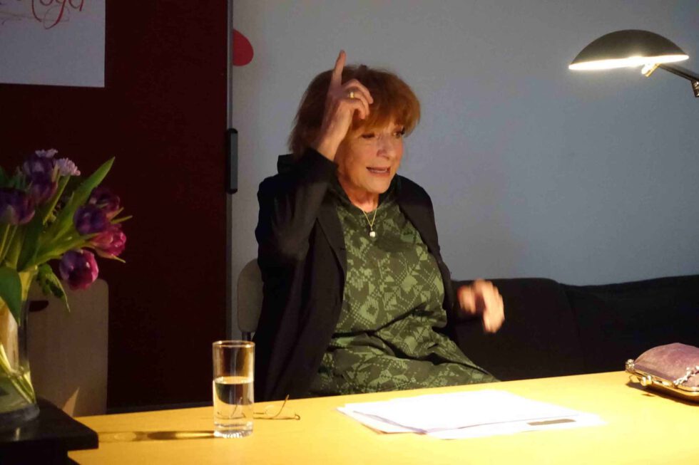 Hannelore Hoger liest bei LeNa ihre Autobiografie