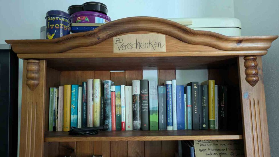 LeNa Verschenkeregal